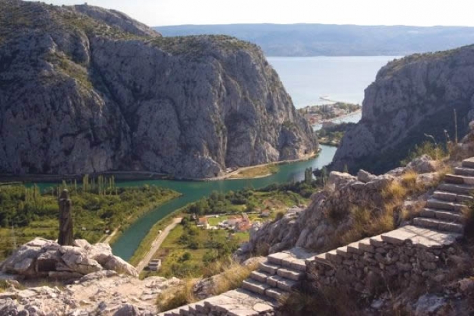 Croatian Bike Routes: Mosor near Omiš