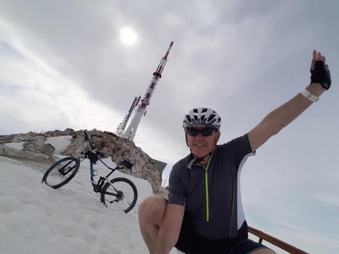 Cycling the Sky and Sea Blueness of Biokovo