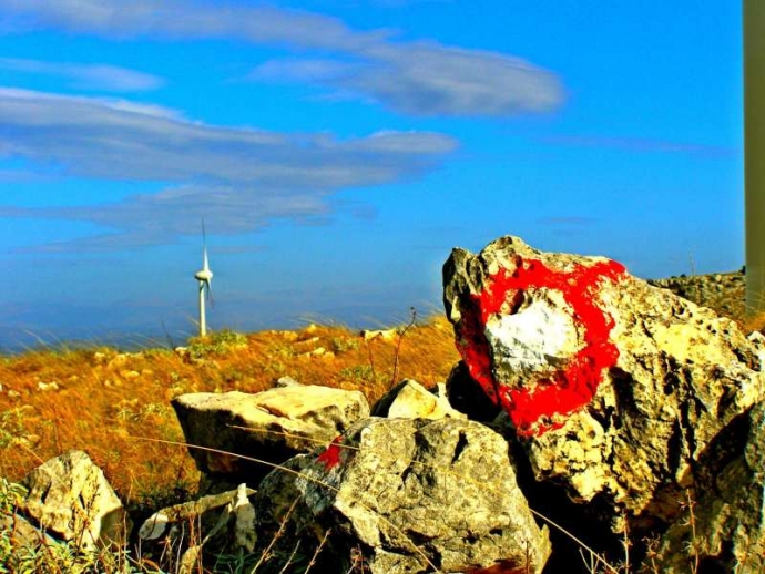 Croatian Bike Routes: Orlice Wind Generators near Primošten