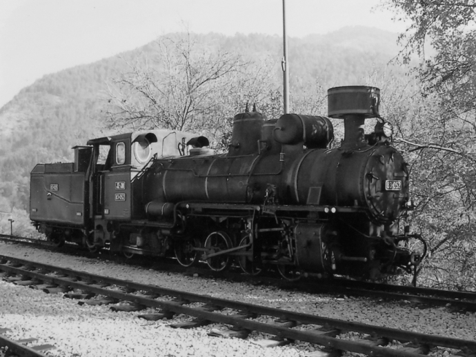 Bicycle through History - The Roads of the Old Narrow-Gauge Railway Ćiro